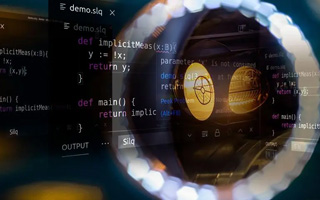 嵊州 api php源码,下载的php源码怎么运行呢？